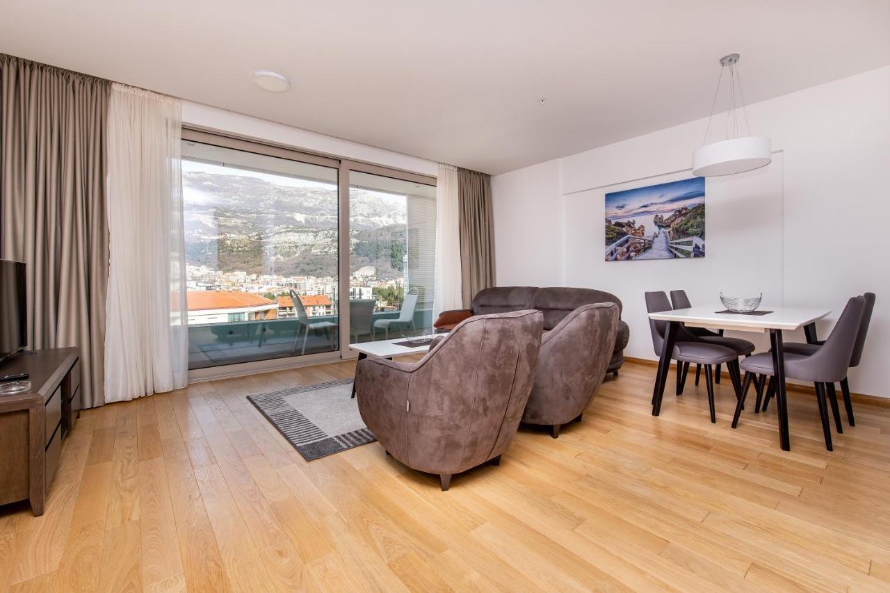 בודווה Apartments Lora In Apart-Hotel מראה חיצוני תמונה