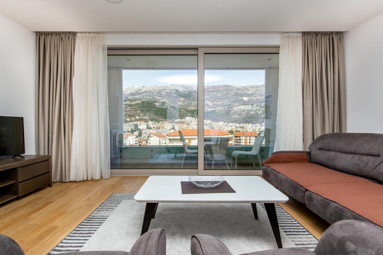 בודווה Apartments Lora In Apart-Hotel מראה חיצוני תמונה