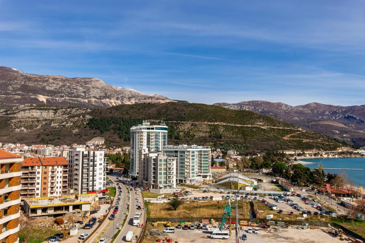 בודווה Apartments Lora In Apart-Hotel מראה חיצוני תמונה